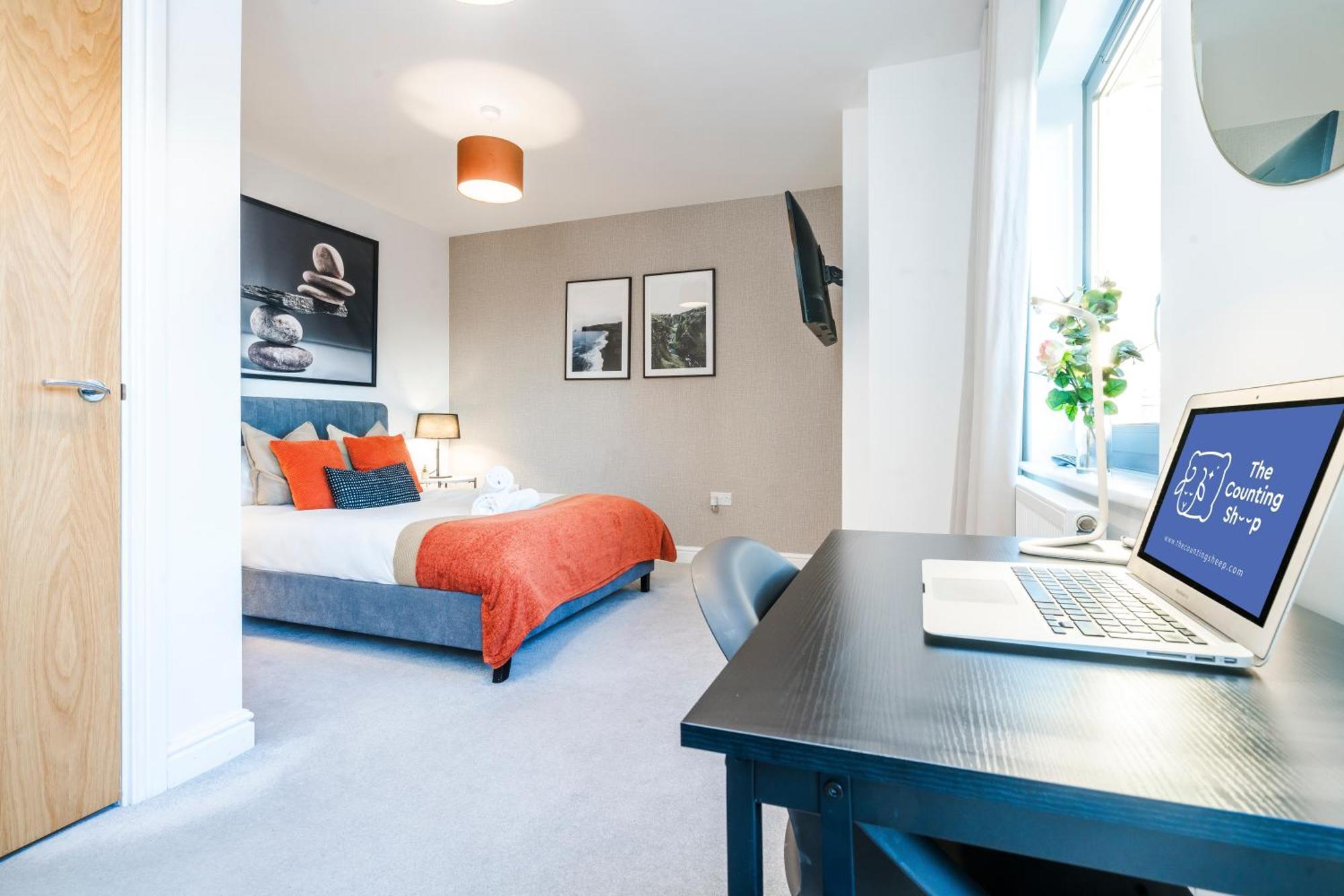 Heathrow In 15 Mins - Balcony - Dedicated Workspace Apartamento Hounslow